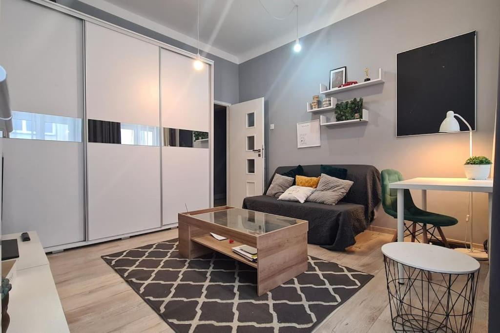 Appartement Apartament Kruka - Srodmiescie 1 à Lublin Extérieur photo